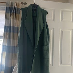 Tahari womens sleeveless sweater